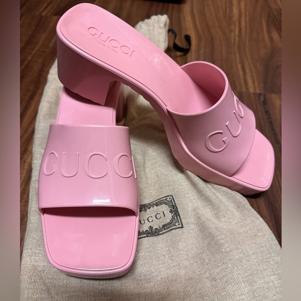 Gucci Rubber Slides - pink